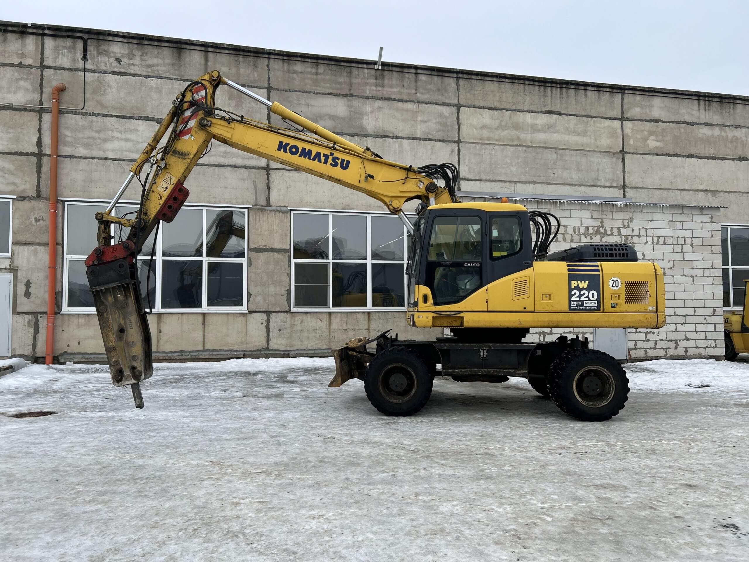Галерея